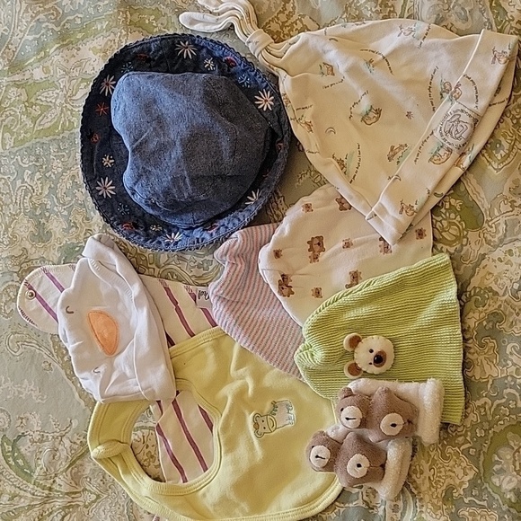 Bundle of Baby Girl Essentials - Picture 1 of 6